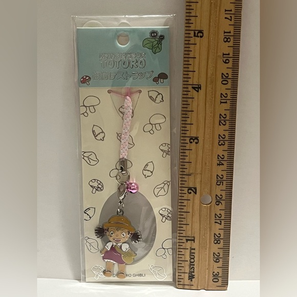 My Neighbor Totoro Mei Phone Charm - Picture 5 of 6